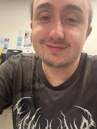 Im Aaron I am 29 years old and I am from New Mexico. I am mainly a pc gamer  and I usually play mmorpgs such as WoW or runescape. I also play