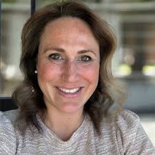 After 6.5 incredible years a Okta, I am excited to share that I've accepted  a new role as a Senior Enterprise Customer Success Manager at Drata! It's  hard to explain all the