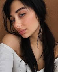 Boy Beat Is The New Makeup Trend That S Taking Over The Internet In 2020 Makeup Looks Pretty Makeup Looks New Makeup Trends