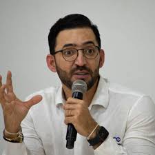 Contralor pide a funcionarios candidatos a Personería de Bogotá que se  aparten de su cargo