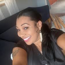 Desmond Bentley's Instagram, Twitter & Facebook