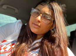 MISSING DELAND TEEN -- PLEASE BE ON THE LOOKOUT Volusia sheriff's  detectives need your help to locate Eleanna Vargas, 17. She left her home  in the 1000 block of Euclid Avenue in