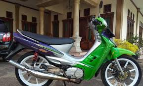 Kombinasi warna cat hitam pada motor desain minimalis kombinasi warna cat ungu rumah minimalis tampak depan warna hitam pada tiang pintu serta kisi kisi jendela gambar warna cat rumah kombinasi ungu hitam dan putih perpaduan tiga warna ini akan membuat rumah minimalis. Warna Biru Dalam Asean Melambangkan