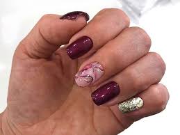 Black and maroon nail designs have become popular lately among modern city girls. Maroon Nails Will Make A Queen Out Of You Naildesignsjournal Com