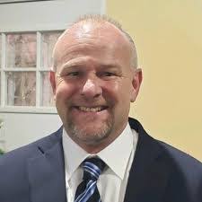 Eric Gatchalian's Instagram, Twitter & Facebook