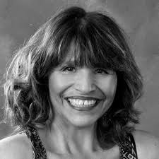 Olga Gunn's Instagram, Twitter & Facebook