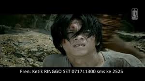 verse 1 waktu terasa semakin berlalu tinggalkan cerita tentang kita akan tiada lagi kini tawamu 'tuk hapuskan semua sepi di hati. Streaming Essential Noah Peterpan Semua Tentang Kita Official Video Vidio