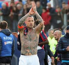 Cas confirmés, mortalité, guérisons, toutes les statistiques Axed Belgium Star Radja Nainggolan Admits It S Tough To Turn Down Women At Parties Daily Mail Online