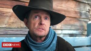 He spoke to bbc breakfast's charlie stayt about how the condition has impacted his life and career. 2021 Michael J Fox Kehrt Fur Das Video Von Lil Nas X Zu Zuruck In Die Zukunft Zuruck Gettotext Com