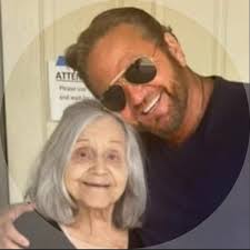 Torn! Where do I even start with this track?! The influence, the legacy,  all of it! Torn is such a special song for me and always will be 💙 Do you  remember