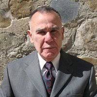 Lenny Paredes's Instagram, Twitter & Facebook