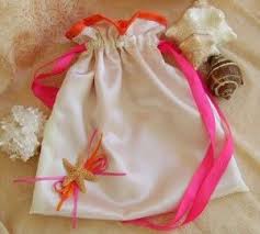 Pin By Alyssa Petrella On Wedding Details Italian Wedding Wedding Money Bag Italian Wedding Traditions