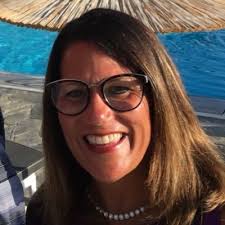 Daphne Valentine's Instagram, Twitter & Facebook