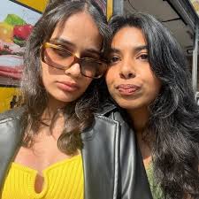 In light of his new “Hot Rabbi” role, many are talking about Adam Brody as  Seth Cohen, but FAR TOO FEW are talking about Adam Brody as Nikolai Wolf,  the eyeliner-wearing, guitar-playing