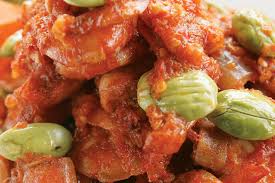 Jika bumbu sudah harum, masukkan udang dan air asam jawa ke dalam. Sambal Tumis Udang Petai Lagenda Press