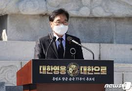 폭넓은 장르의 일러스트가 투고되며, 유저가 마련한 기획이나 기업 공인 콘테스트가 개최되고 있습니다. Znxgnf1n6eewsm