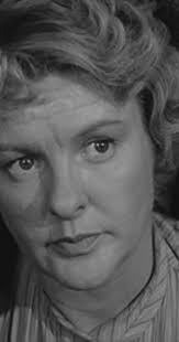 Tracy Sadler's Instagram, Twitter & Facebook