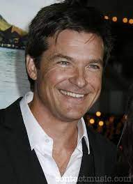 Jason Bateman Can Make Me Laugh Anytime He Is So Good At Making It Look So Innocent Greatly Talented Jason Bateman Actors Celebrity Crush