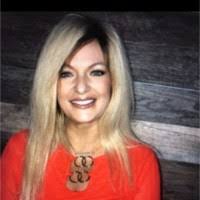 Stacy Sisson's Instagram, Twitter & Facebook