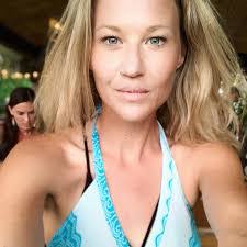 Stephanie Laxton's Instagram, Twitter & Facebook