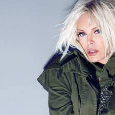 Jun 02, 2021 · ajda pekkan'dan lüks villasına 'prens zammı' usta sanatçı ajda pekkan, 3 yıl önce 40 milyon liraya satılığa çıkardığı bahçeköy'deki üç katlı villasına alıcı bulamamış, son. Ajda Pekkan Tour Announcements 2021 2022 Notifications Dates Concerts Tickets Songkick