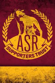 Esegui una delle seguenti operazioni quando imposti una live photo come sfondo, tieni premuto blocco schermo per riprodurla. Sfondo Myroma Per Smartphone Con Barra Per Le App Foto Di Calcio Squadra Di Calcio Calcio