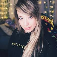 Alexander Strange's Instagram, Twitter & Facebook