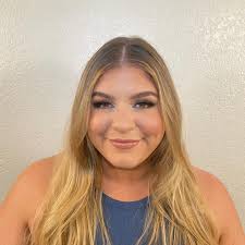 Amanda Varley (@mindfulmakeupbymandie) • Instagram photos and videos