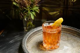 Vælg mellem et stort udvalg af lignende scener. 50 Best Bars In Nyc You Should Grab A Drink At In 2019 2020