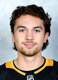 Avery Hayes's Instagram, Twitter & Facebook