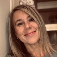 Tara Burgess's Instagram, Twitter & Facebook