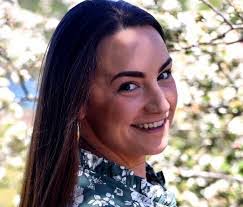 Jeri Lynn's Instagram, Twitter & Facebook