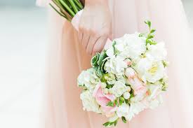 How much you pay for a bridal bouquet depends the. How Much Should Bridesmaid Bouquets Cost Zola Expert Wedding Advice