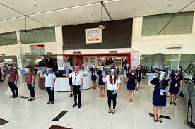 Toyota leads the local automobile industry, distributed by toyota motor philippines. 19 Toyota Philippines Dealerships Are Operational Once Again Autodeal