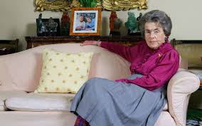 According to dennis holman, the author of an authorised biography of edwina published in 1952, the mountbatten's london home was expressing 'perfectly the character of its mistress' (lady louis, life of the countess mountbatten of. Countess Mountbatten Of Burma Ira Bomb Survivor Dies At 93