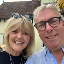 🦵 Complete 15,000 steps a day in January 🧣 Receive a free snood 💙  Support the fight against motor neurone disease