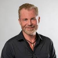 Darin Morris's Instagram, Twitter & Facebook