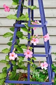 32 Ingenieuses Facons De Creer Votre Treillis De Jardin Avec Du Materiel Que Vous Avez Sous La Main Treillis Jardin Idees Jardin Jardins