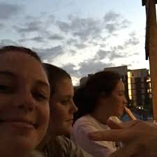 Madison Beaman (@madisonsBEAMAN)