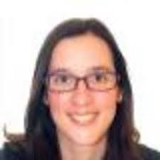 Julia OLMOS-PEÑUELA