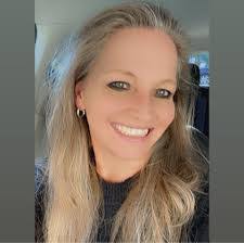 Lisa Tanner's Instagram, Twitter & Facebook