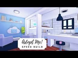Tiny Modern Aesthetic House Roof Terrace Speed Build Roblox Adopt Me Youtube Sims House Design Tiny House Design Cute Room Ideas