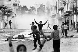 This is an interesting and detailed account of the 1st palestinian intifada against the israeli occupation, written by one of israel's leading investigative reporters. Remembering The First Palestinian Intifada Left Voice
