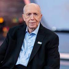 Ja, reiner calmund hat im vergangenen jahr eine außergewöhnliche verwandlung durchlebt. Reiner Calmund Riesen Abnehmerfolg Und Seine Fans Feiern Ihn Gala De