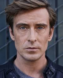 Ronnie ser på stjernerne (Short 2011)