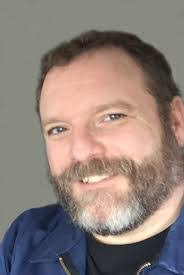 Ian Clare's Instagram, Twitter & Facebook