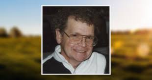 Larry Kringle's Instagram, Twitter & Facebook