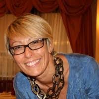 Angela Tomei's Instagram, Twitter & Facebook