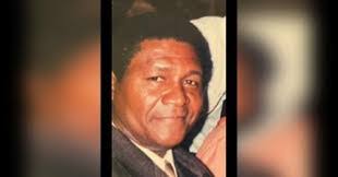 Eric Leonard's Instagram, Twitter & Facebook