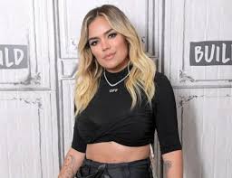 Karol g gasta casi 6 mil dólares en tenis de marca. Karol G Celebro Por Lo Alto Y Sin Su Novio Anuel Aa Xoxo News Celebs